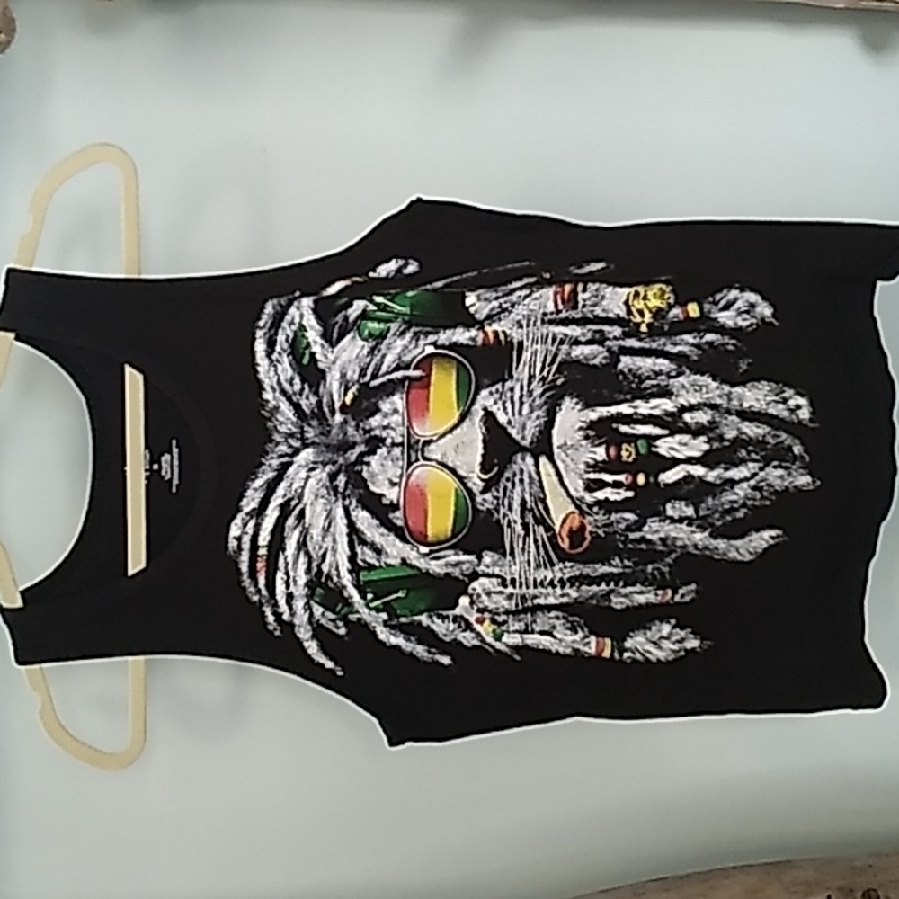 Beach summer vibe large front hipster stoner lion graphic women's tank top  med.